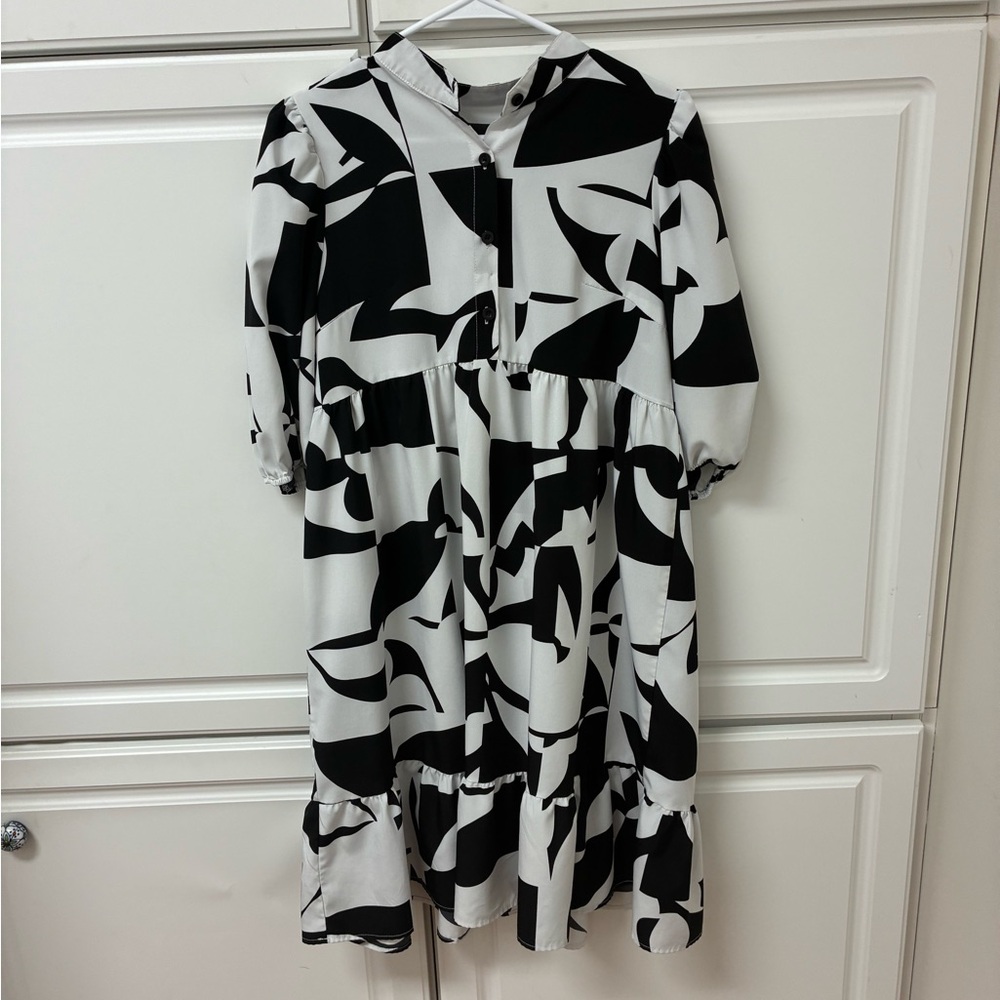 SHEIN Monochrome Abstract Long Sleeve Dress